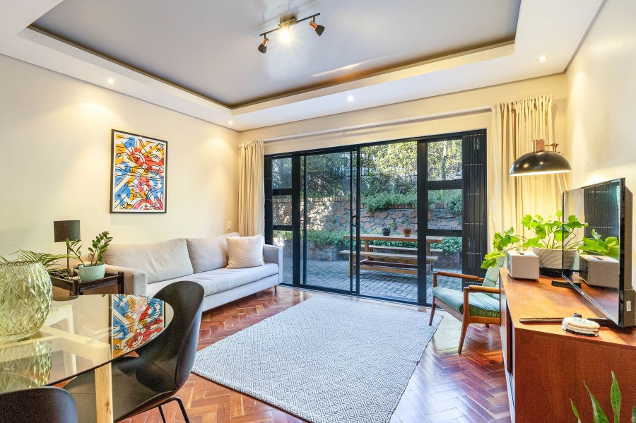 To Let 2 Bedroom Property for Rent in Vredehoek Western Cape